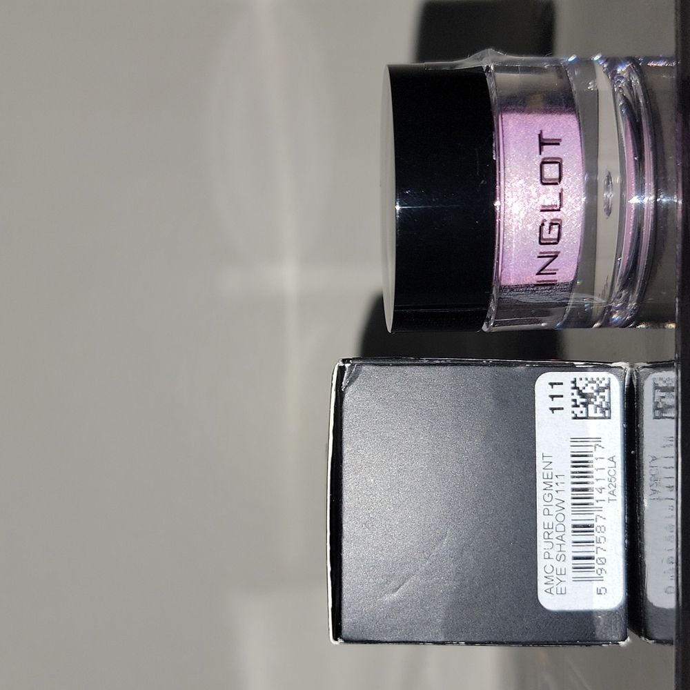INGLOT Pigment Eye Shadow 111